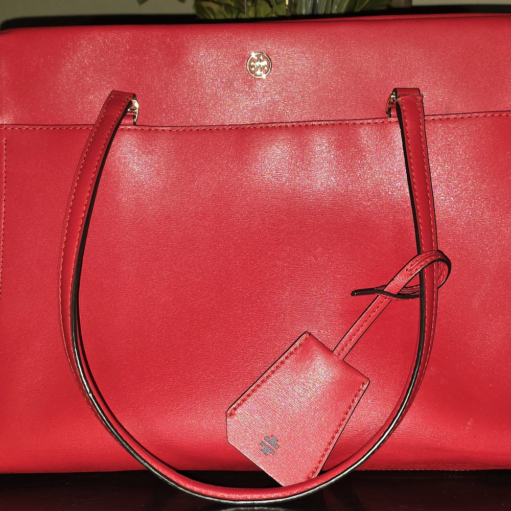-Tory Burch- Vibrant RED Tote Bag‼️‼️‼️ Very Spacious